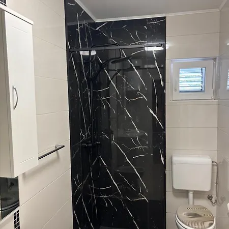 Dalmatia With Pool *