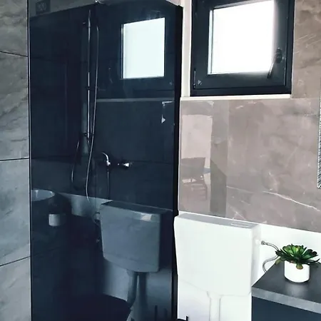 Dalmatia With Pool *