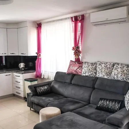 Dalmatia With Pool * Slivnica