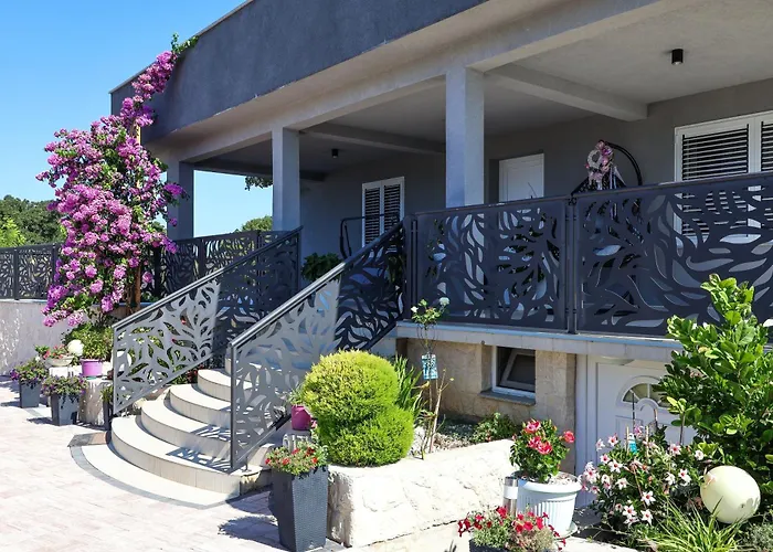 Dalmatia With Pool Вилла Slivnica