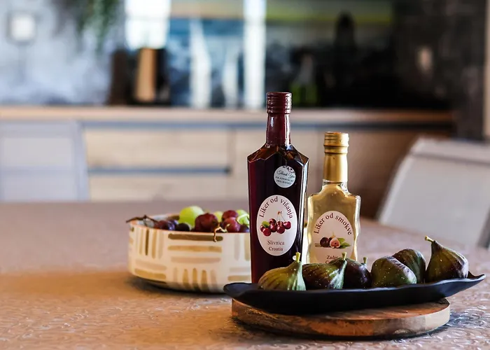 Dalmatia With Pool Вилла