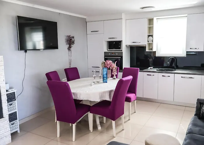 Вилла Dalmatia With Pool Slivnica