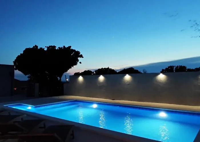 Вилла Dalmatia With Pool Slivnica